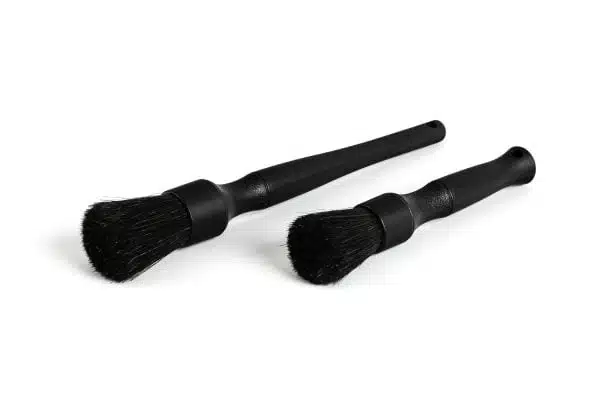 Brushes and Applicators